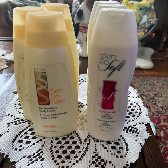 Lot of 6 Avon SSS body lotions light & lush and signature silk nos